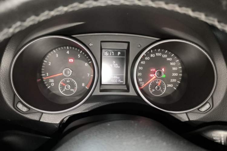 Used Volkswagen Golf 2012 1.6L Automatic Comfort Model Instrument Cluster