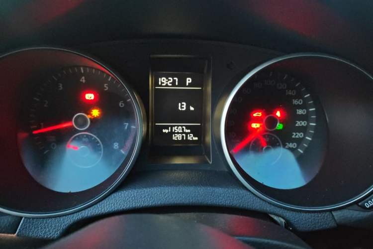 Used Volkswagen Golf 2012 1.4 TSI Automatic Comfort Edition Instrument Cluster
