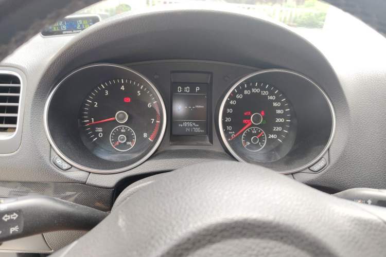 Used Volkswagen Golf 2012 1.6L Automatic Comfort Model Instrument Cluster