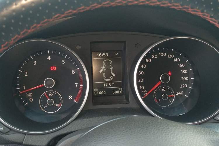 Used Volkswagen Golf 2012 1.4 TSI Automatic Comfort Edition Instrument Cluster