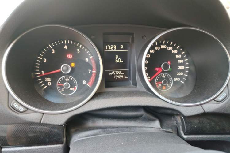 Used Volkswagen Golf 2012 1.6L Automatic Comfort Model Instrument Cluster