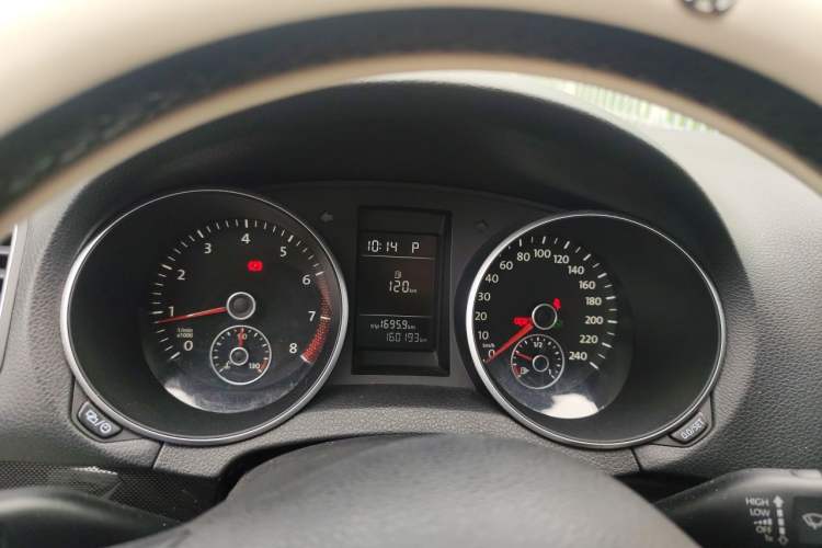 Used Volkswagen Golf 2012 1.6L Automatic Comfort Model Instrument Cluster