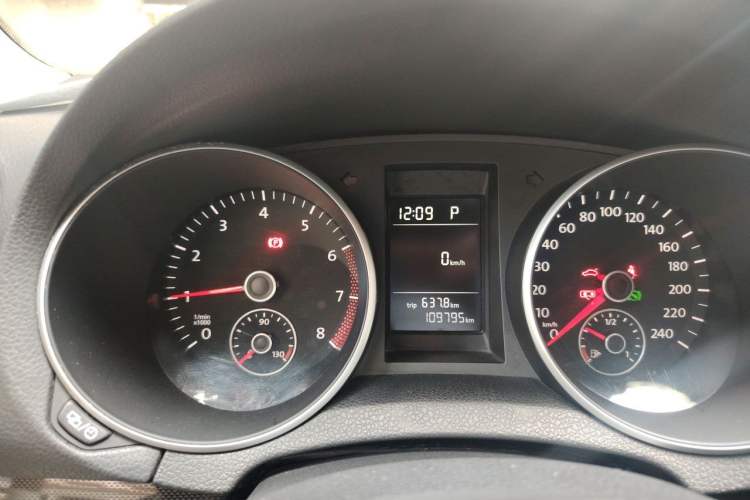 Used Volkswagen Golf 2012 1.6L Automatic Comfort Model Instrument Cluster