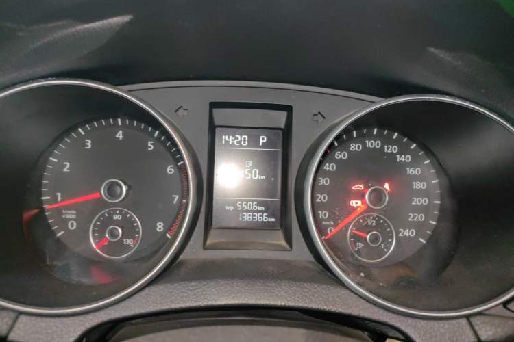 Used Volkswagen Golf 2012 1.4 TSI Automatic Comfort Edition Instrument Cluster