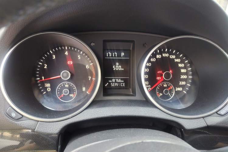 Used Volkswagen Golf 2012 1.6L Automatic Comfort Model Instrument Cluster