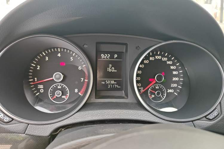 Used Volkswagen Golf 2012 1.4 TSI Automatic Comfort Edition Instrument Cluster