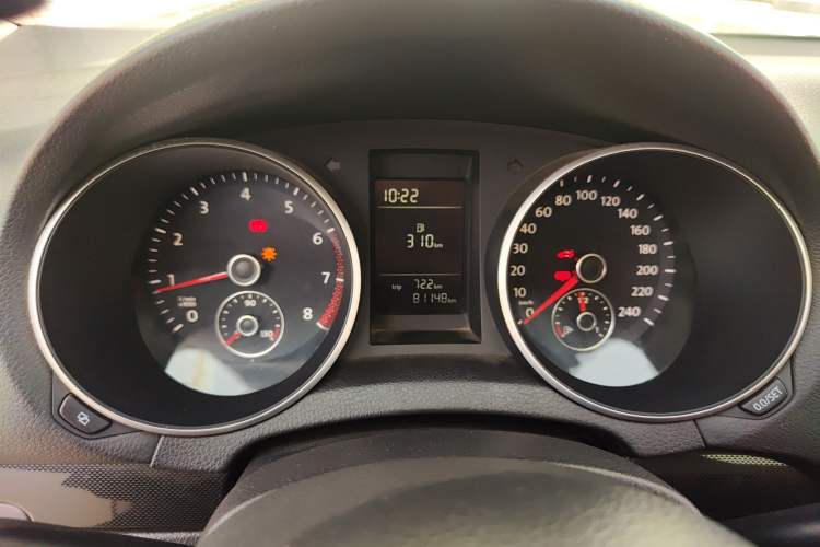 Used Volkswagen Golf 2012 1.6 Manual Comfort Edition Instrument Cluster