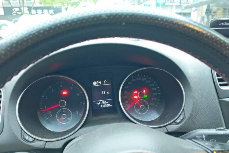 Used Volkswagen Golf 2012 1.4 TSI Automatic Comfort Edition Instrument Cluster