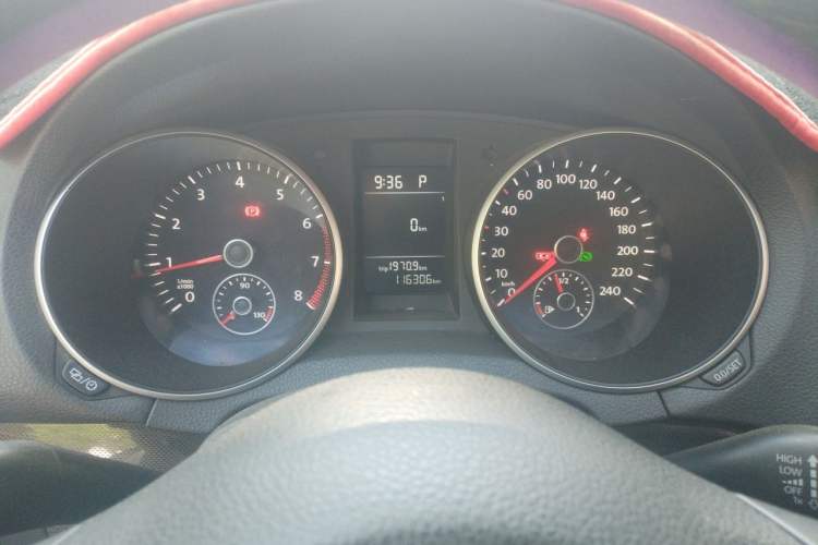 Used Volkswagen Golf 2012 1.6L Automatic Comfort Model Instrument Cluster