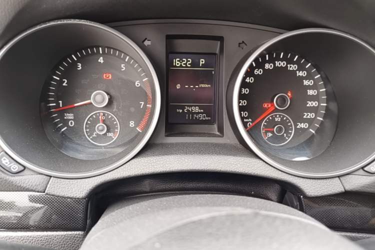 Used Volkswagen Golf 2012 1.4 TSI Automatic Comfort Edition Instrument Cluster