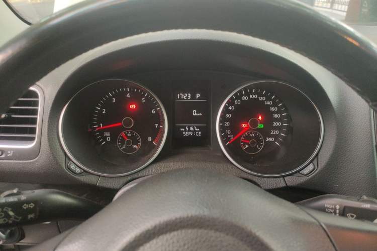Used Volkswagen Golf 2012 1.6L Automatic Comfort Model Instrument Cluster