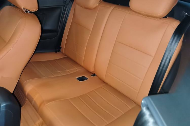 Used Volkswagen Golf 2012 1.4TSI Comfort Convertible Edition Interior 4