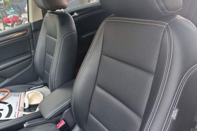 Used Volkswagen Golf 2012 1.4 TSI Automatic Comfort Edition Left Front Seat