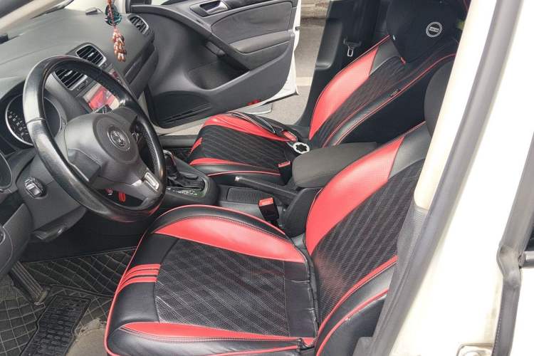 Used Volkswagen Golf 2012 1.6L Automatic Comfort Model Left Front Seat
