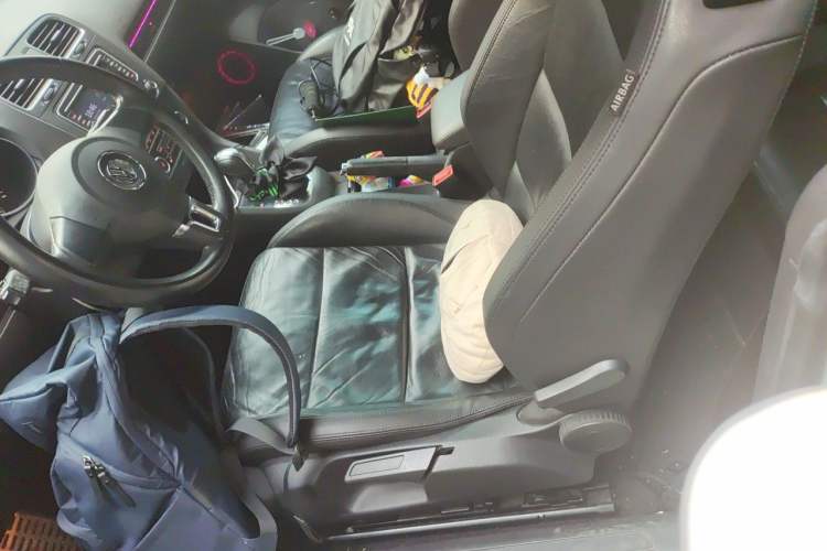 Used Volkswagen Golf 2012 1.4TSI Comfort Convertible Edition Left Front Seat