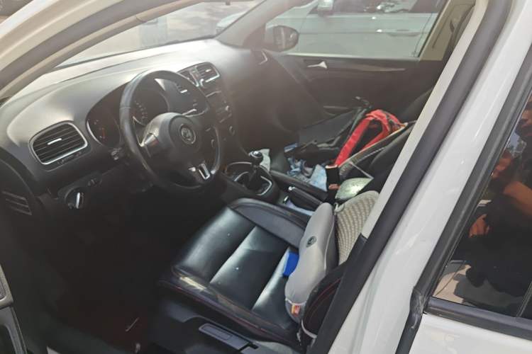 Used Volkswagen Golf 2012 1.4 TSI Manual Comfort Edition Left Front Seat