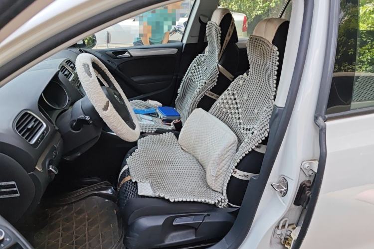 Used Volkswagen Golf 2012 1.6L Automatic Fashion Model Left Front Seat
