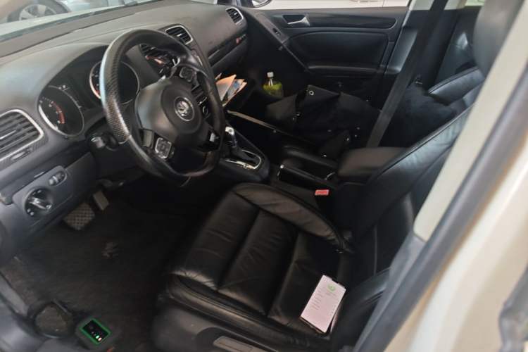 Used Volkswagen Golf 2012 1.4 TSI Automatic Comfort Edition Left Front Seat