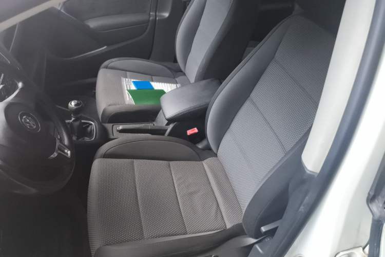 Used Volkswagen Golf 2012 1.6 Manual Comfort Edition Left Front Seat