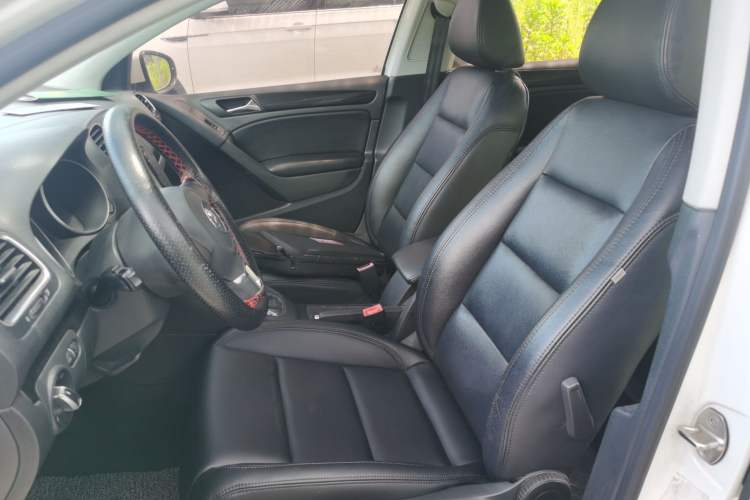 Used Volkswagen Golf 2012 1.6L Automatic Comfort Model Left Front Seat