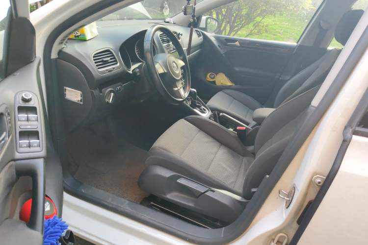 Used Volkswagen Golf 2012 1.4 TSI Automatic Comfort Edition Left Front Seat