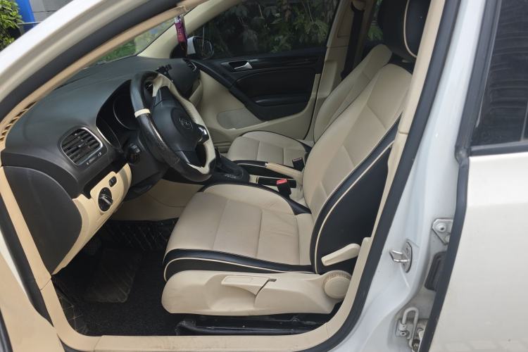 Used Volkswagen Golf 2012 1.4 TSI Automatic Comfort Edition Left Front Seat