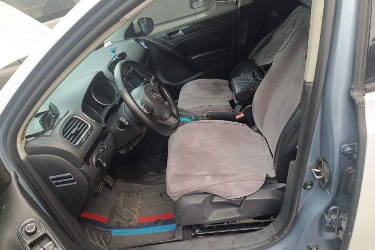 Used Volkswagen Golf 2012 1.4 TSI Automatic Comfort Edition Left Front Seat