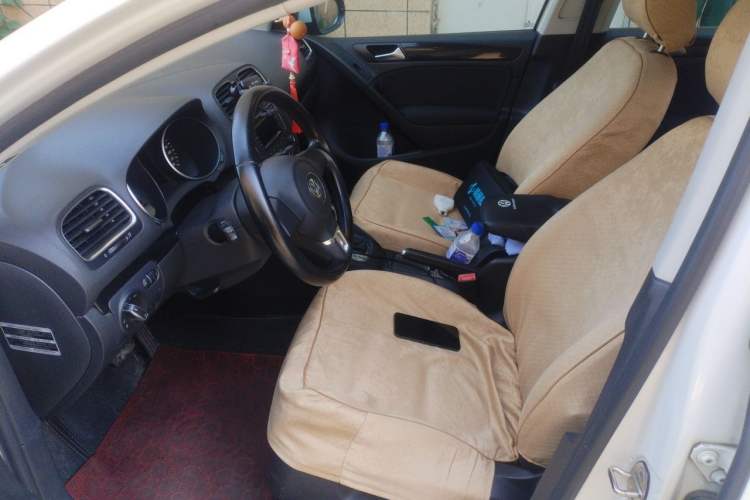 Used Volkswagen Golf 2012 1.6L Automatic Comfort Model Left Front Seat