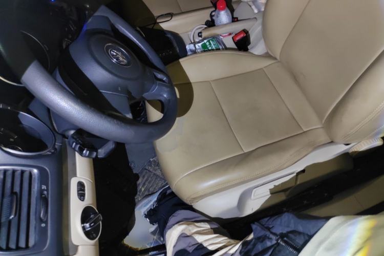 Used Volkswagen Golf 2012 1.6L Automatic Fashion Model Left Front Seat