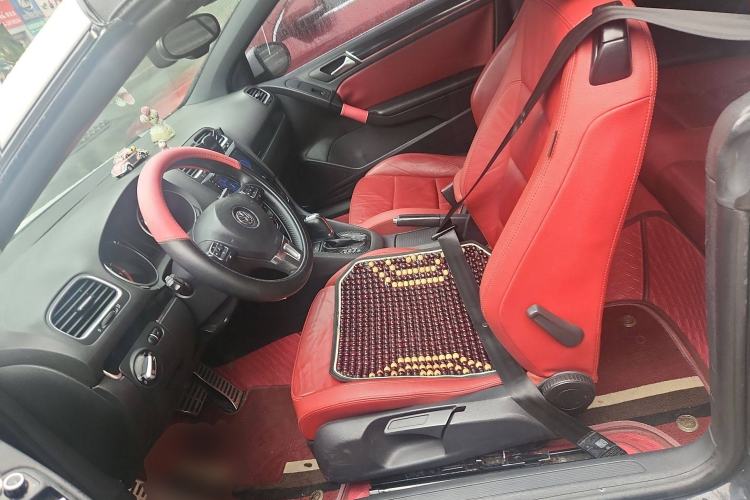 Used Volkswagen Golf 2012 1.4TSI Luxury Convertible Edition Left Front Seat