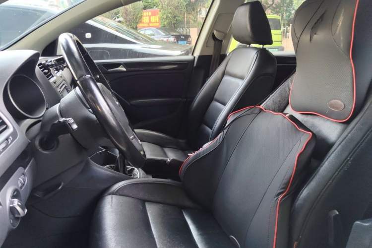 Used Volkswagen Golf 2012 1.6 Manual Comfort Edition Left Front Seat
