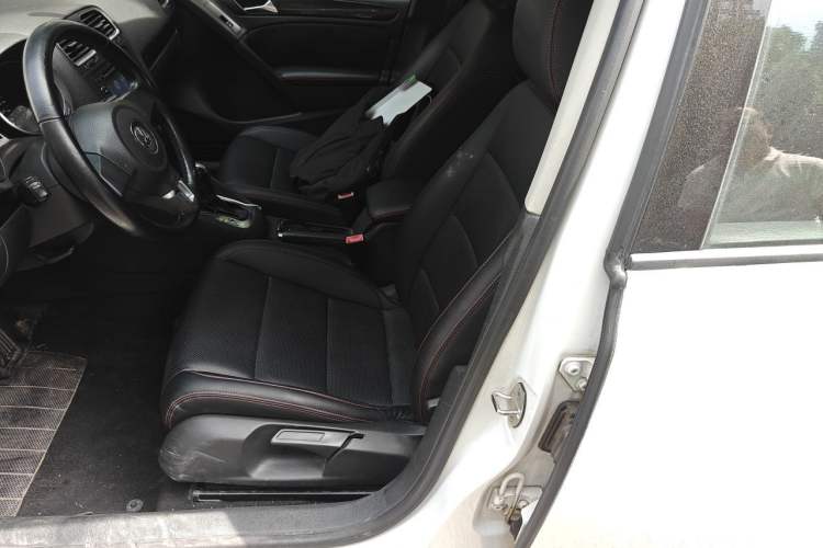 Used Volkswagen Golf 2012 1.6L Automatic Comfort Model Left Front Seat