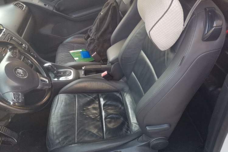 Used Volkswagen Golf 2012 1.4TSI Luxury Convertible Edition Left Front Seat