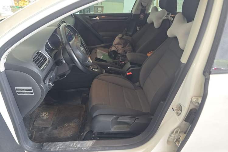 Used Volkswagen Golf 2012 1.4 TSI Automatic Comfort Edition Left Front Seat