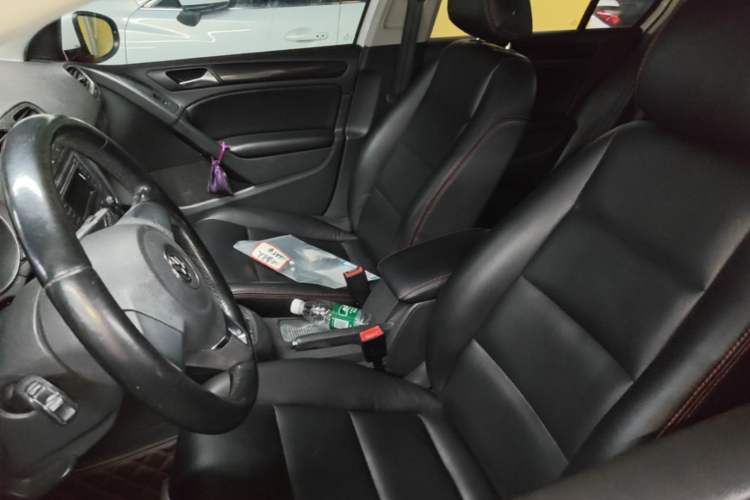 Used Volkswagen Golf 2012 1.6L Automatic Comfort Model Left Front Seat