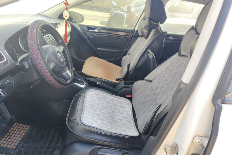 Used Volkswagen Golf 2012 1.6L Automatic Comfort Model Left Front Seat
