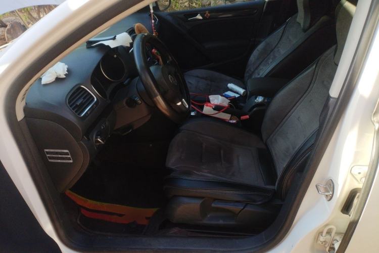 Used Volkswagen Golf 2012 1.6L Automatic Comfort Model Left Front Seat