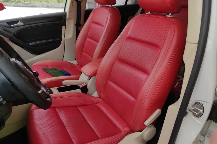 Used Volkswagen Golf 2012 1.6 Manual Comfort Edition Left Front Seat