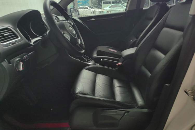 Used Volkswagen Golf 2012 1.4 TSI Automatic Comfort Edition Left Front Seat