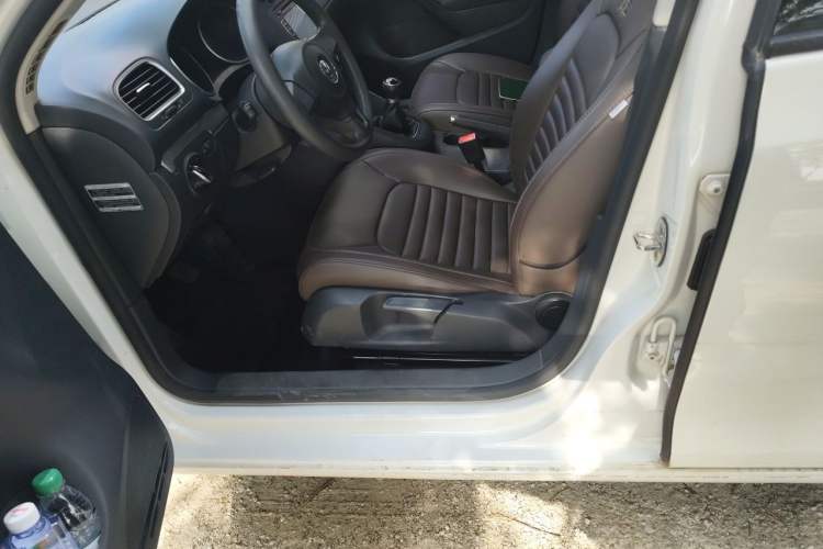 Used Volkswagen Golf 2012 1.6 Manual Fashion Edition Left Front Seat
