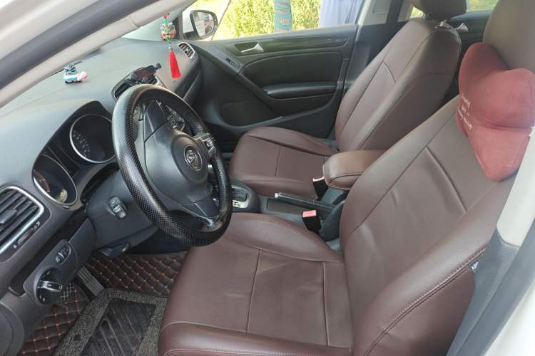 Used Volkswagen Golf 2012 1.6L Automatic Comfort Model Left Front Seat