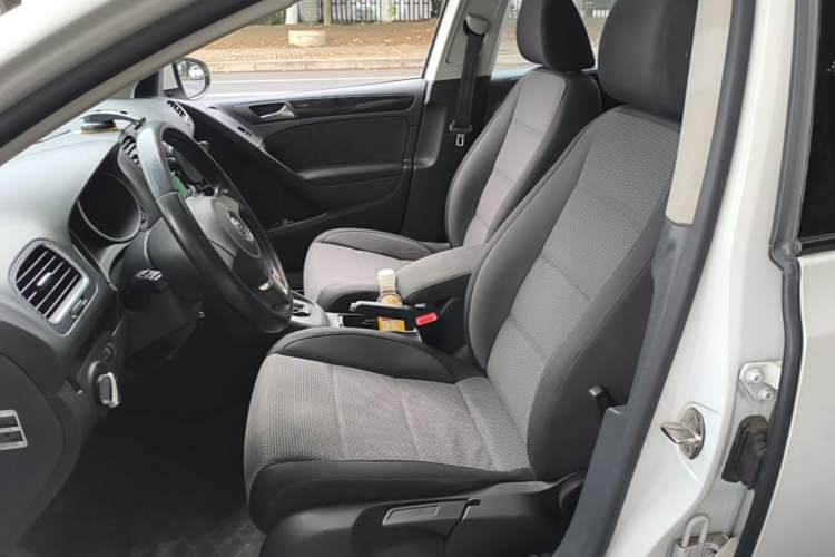 Used Volkswagen Golf 2012 1.4 TSI Automatic Comfort Edition Left Front Seat