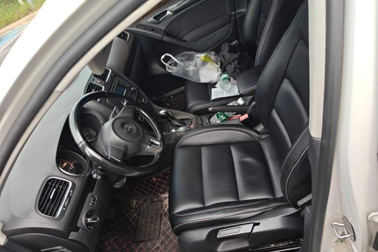 Used Volkswagen Golf 2012 1.4 TSI Automatic Comfort Edition Left Front Seat
