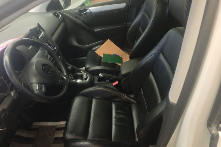 Used Volkswagen Golf 2012 1.4TSI Automatic Luxury Edition Left Front Seat