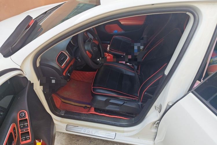 Used Volkswagen Golf 2012 1.6 Manual Comfort Edition Left Front Seat