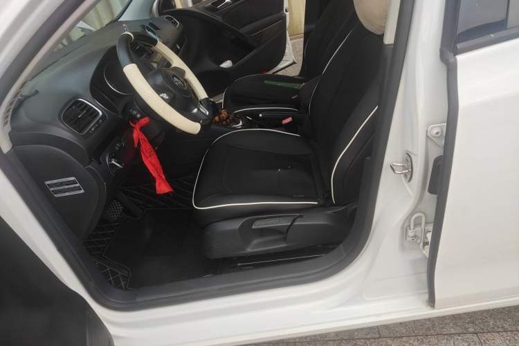 Used Volkswagen Golf 2012 1.6L Automatic Comfort Model Left Front Seat