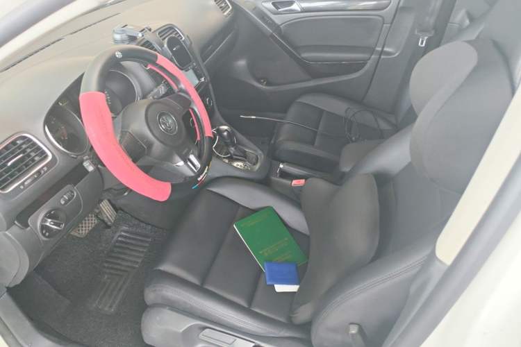 Used Volkswagen Golf 2012 1.6L Automatic Comfort Model Left Front Seat