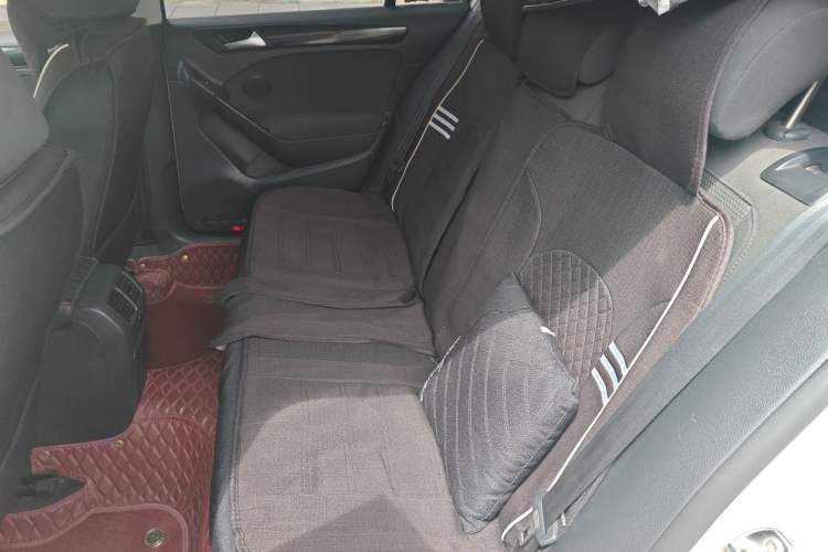 Used Volkswagen Golf 2012 1.6L Automatic Comfort Model Left Rear Seat