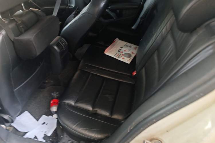 Used Volkswagen Golf 2012 1.4 TSI Automatic Comfort Edition Left Rear Seat
