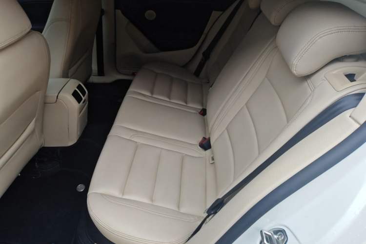 Used Volkswagen Golf 2012 1.6L Automatic Comfort Model Left Rear Seat